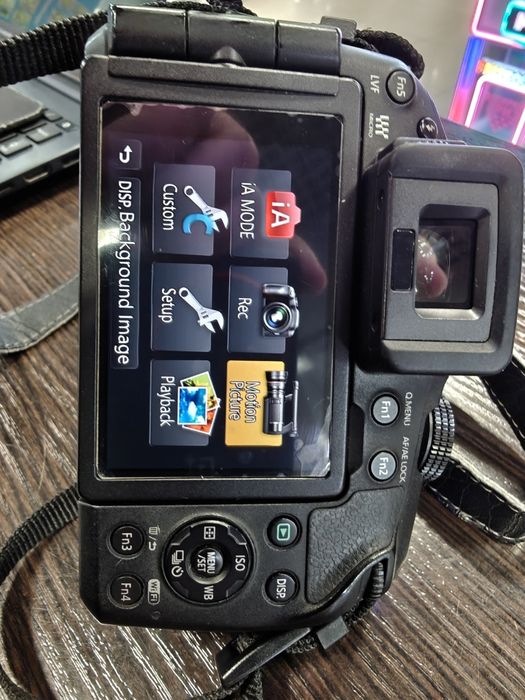 Фотоапарат Panasonic Lumix G6 + 14-42mm Mega O.I.S. (Відмінний стан)