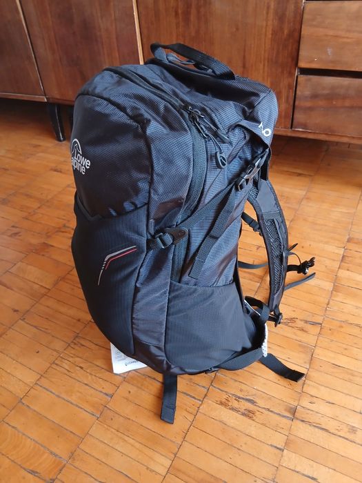 Спортивний рюкзак для активного відпочинку Lowe alpine airzone active 22