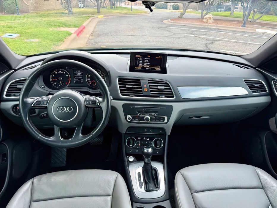 Audi Q3      2019