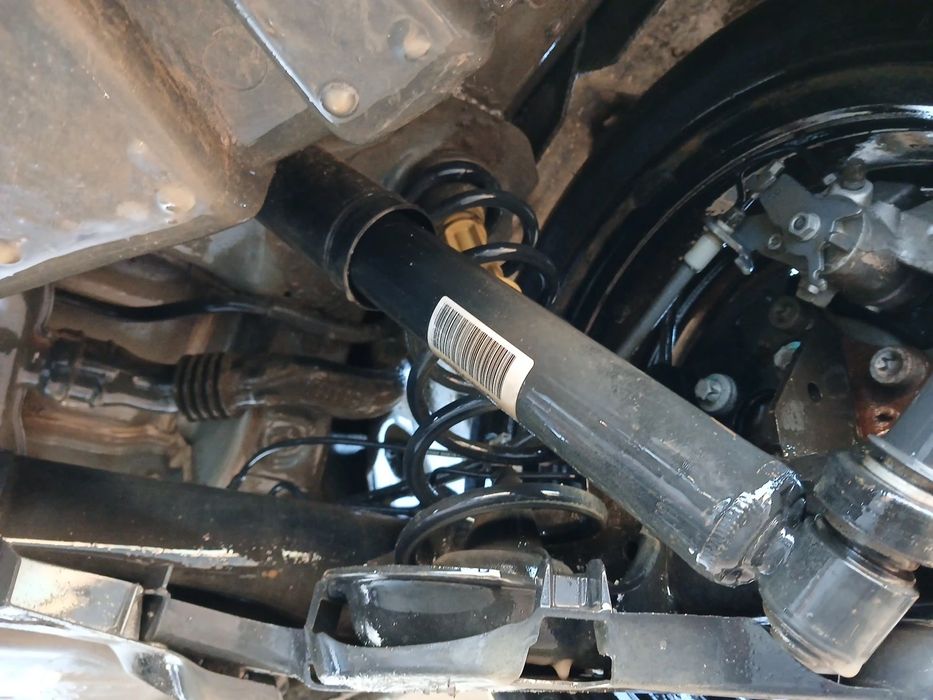 Amortecedor trás direito RENAULT Megane IV (B9A/M_)