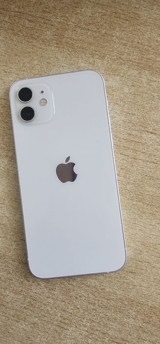 iPhone 12,64гб, потекла матриця
