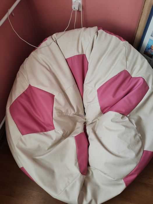 Fotel Piłka XXL biało-różowy