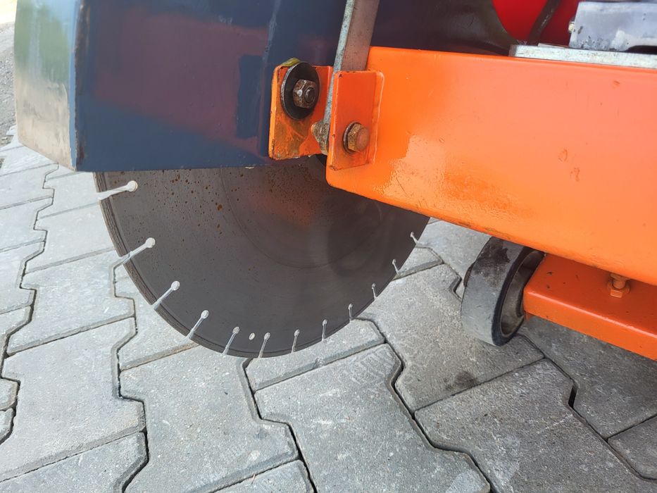 Przecinarka jezdna piła Husqvarna FS400 tarcza max 500