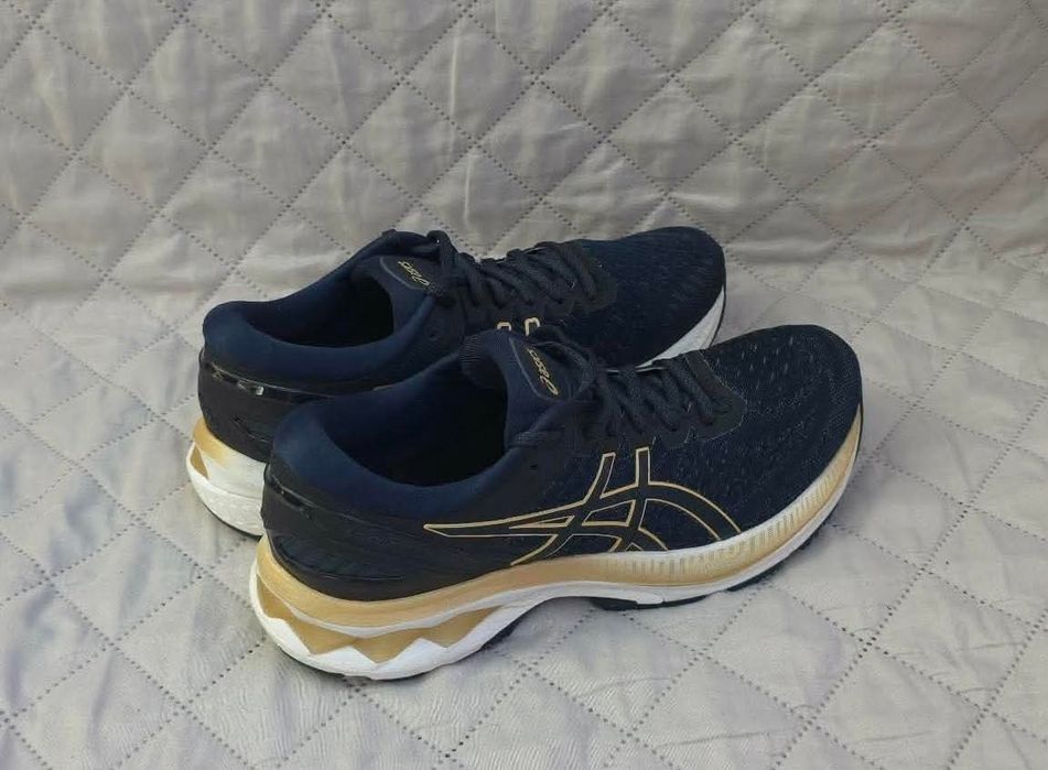Asics GelKayano 27 buty do biegania unisex  40.5