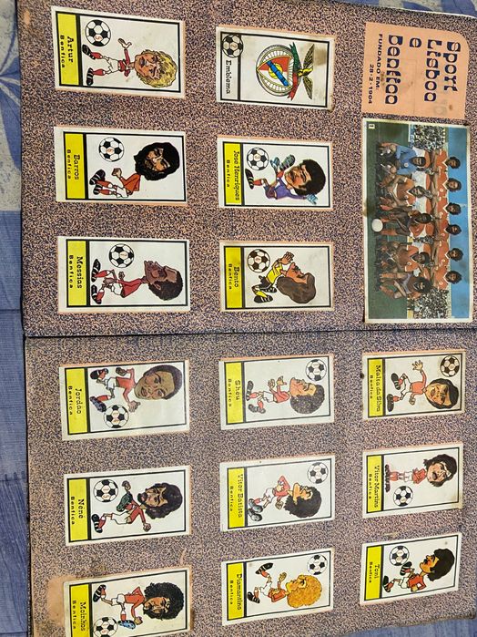 Caderneta de cromos 76/77