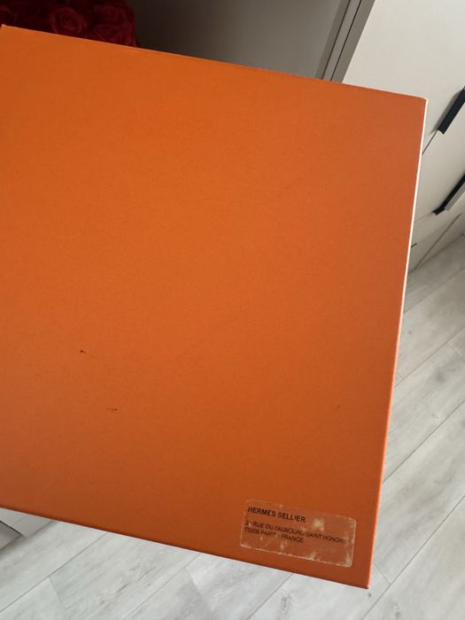 Продам коробку Hermes