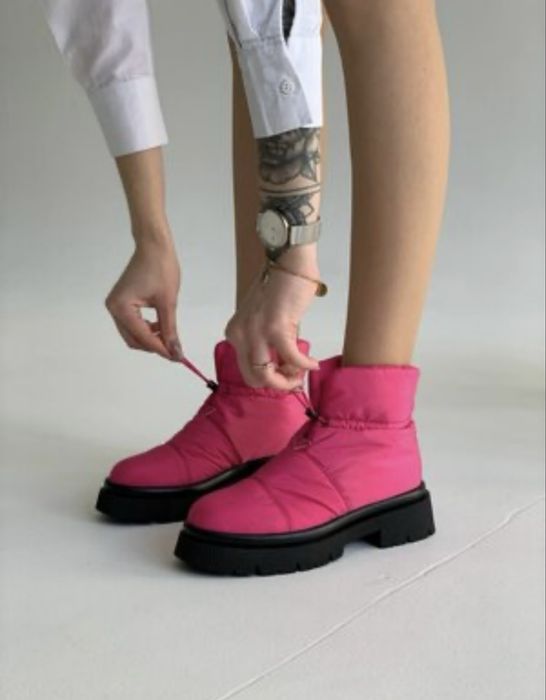 Ботинки дутики яркие розовые фуксия