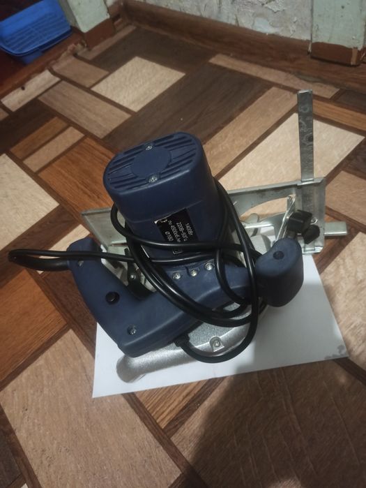 Продам ручную пилу