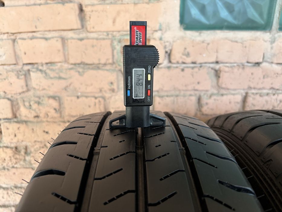 Комплект літніх шин 215/65R16c Falken
