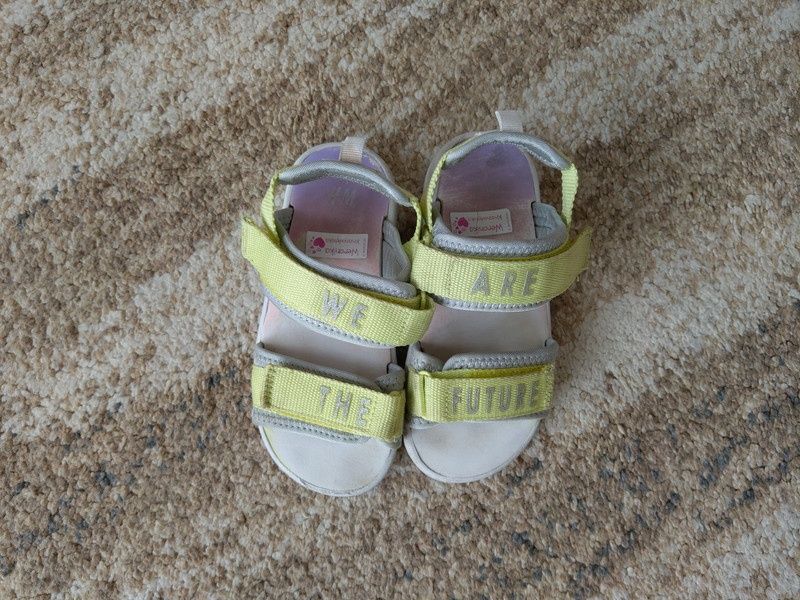 Sandały na rzepy h&m 28