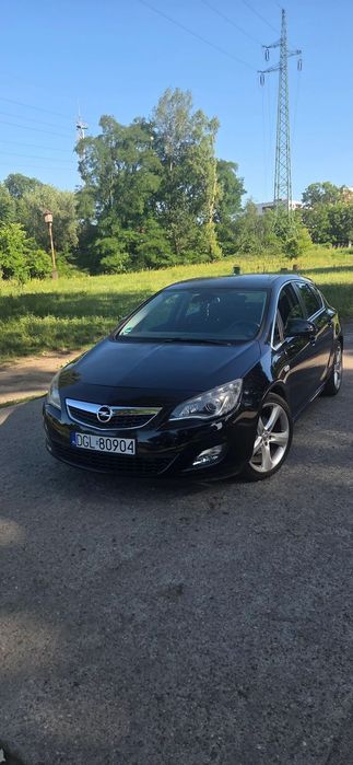 Opel Astra Opel Astra J 1.6 T 2011