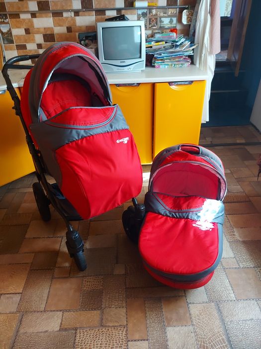Дитяча коляска 2 в 1 Angelina Discovery червоно- сіра