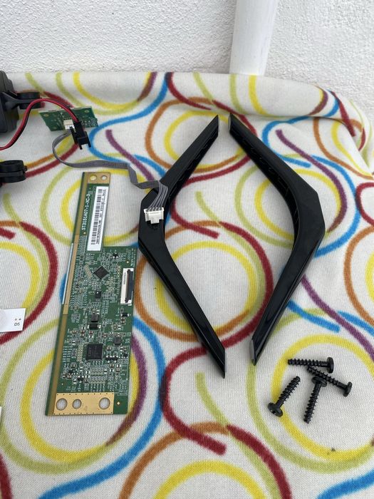 Peças Televisão TCL 32ES560
