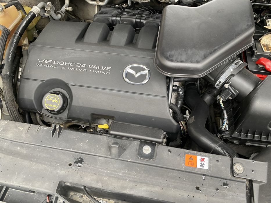 Сімейне авто мазда сх9