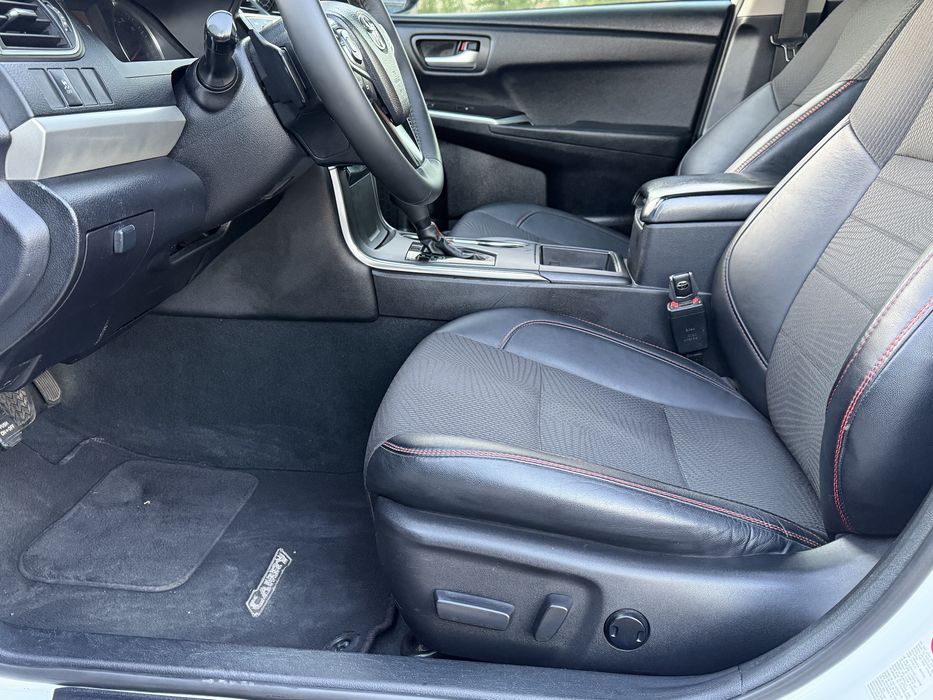Toyota Camry 2017
