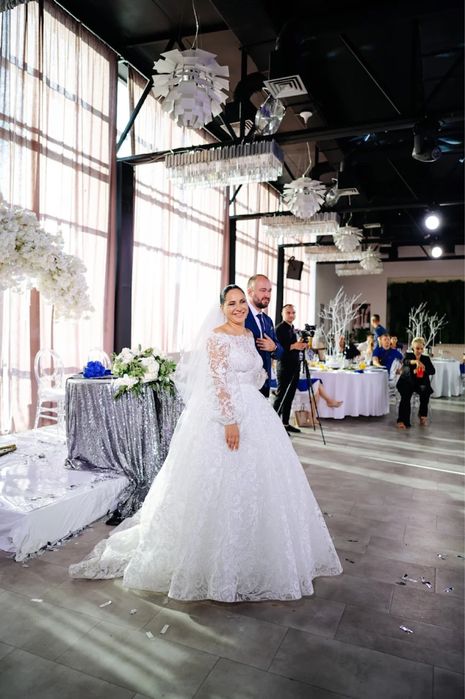 Весільна сукня ручної работи