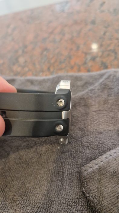 Oakley bottle cap
