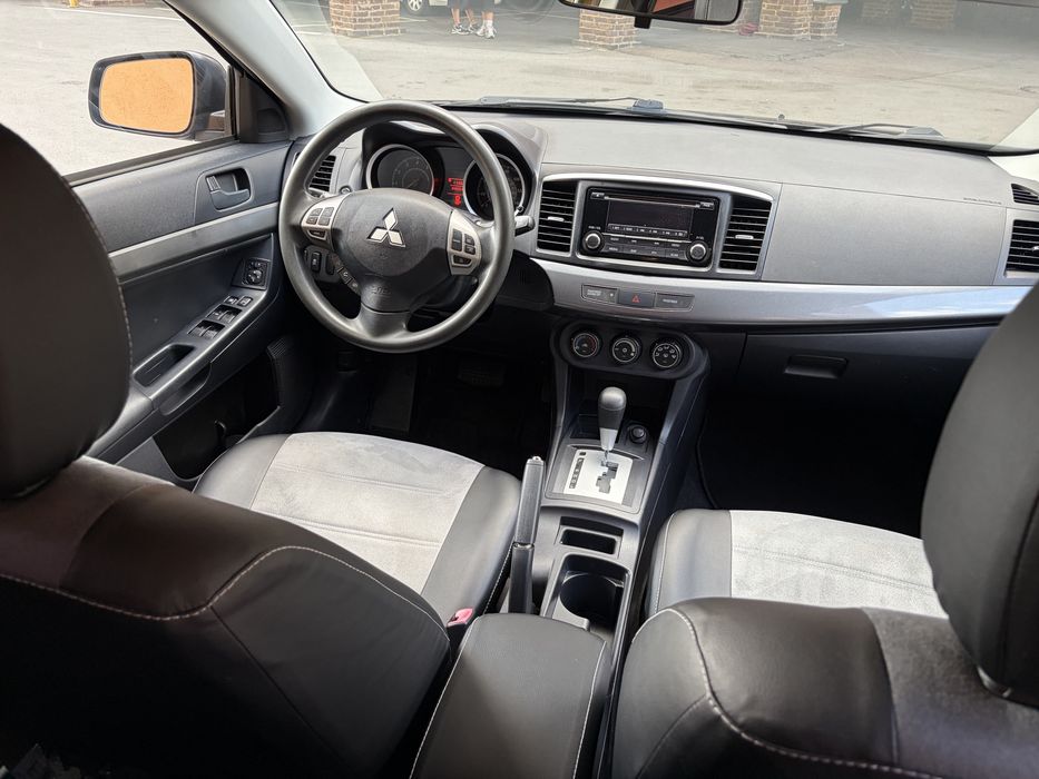 Mitsubishi Lancer