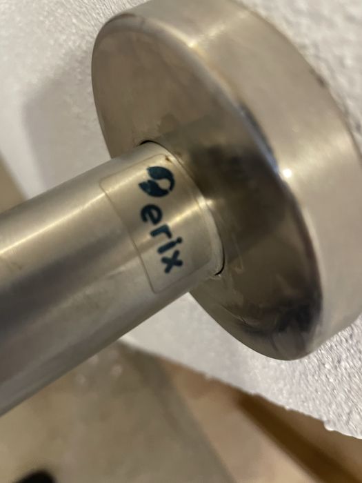 Barra de Apoio Parede e Chão em Inox Mate  da  Erix