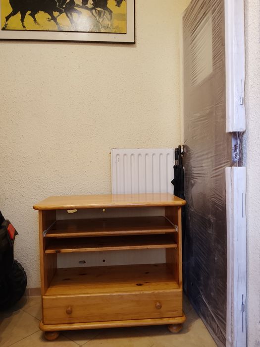 Drewniana komoda  sosnowa