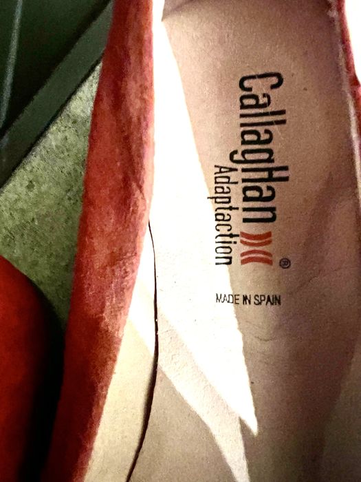 Sapatilha Callaghan em camurça vermelha • NOVA!  Tam 40