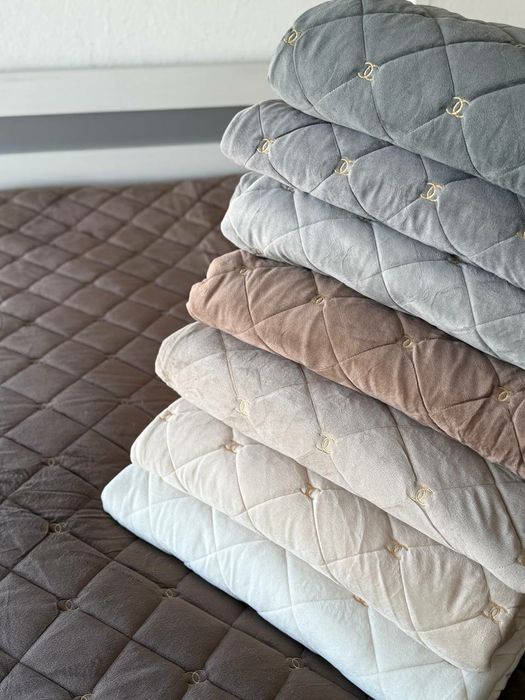 Велюрове покривало Шанель стьобане гарне і якісне, Плед покрывало Хит