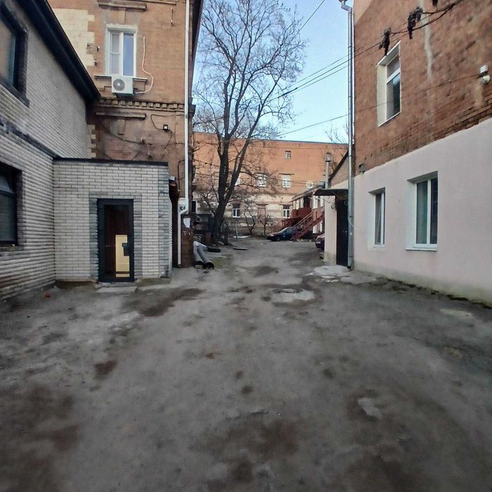 Продам 1 но кімнатну квартиру в центрі