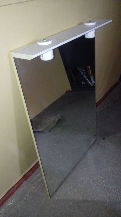 Зеркало 100 * 70см на панели с двумя лампами