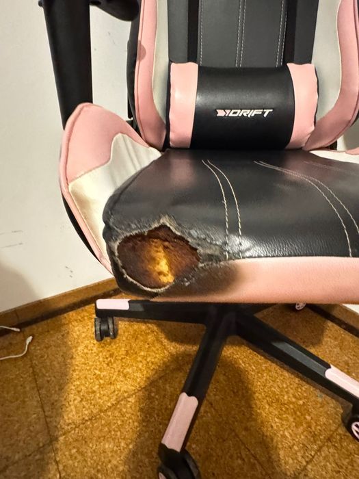 **Para Despachar** Cadeira Gaming **40€**