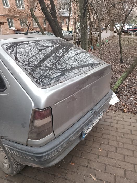 Продам машину Опель кадет