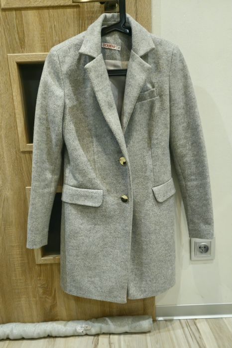 Płaszcz damski z butiku S