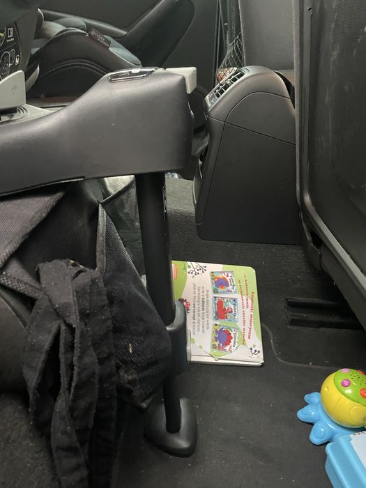 Fotelik cybex cloud T z bazą