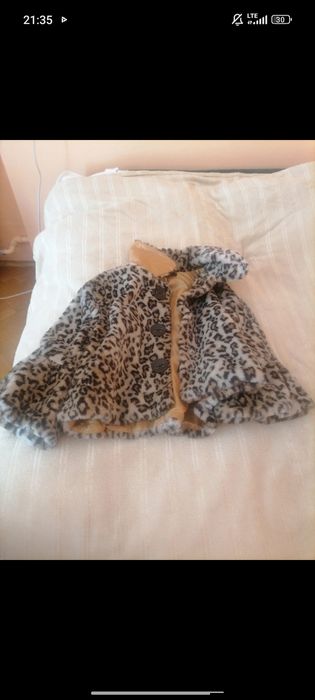 Elegancka firmowa narzutka glamour