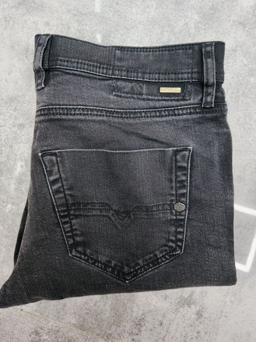 Jeansy Diesel Industry M