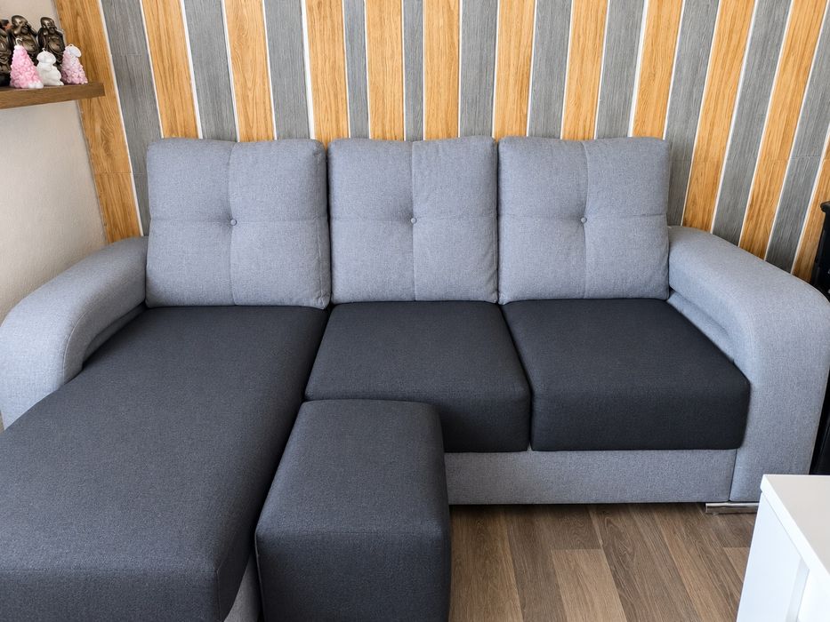 Sofá chaise long com arrumação