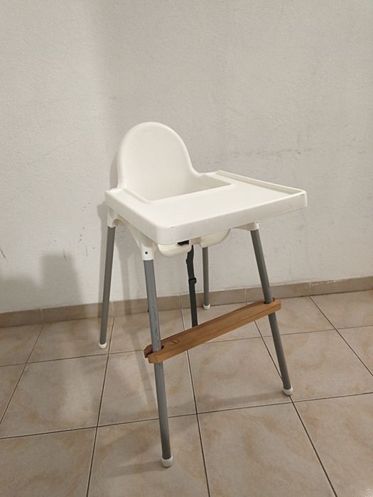 Cadeira Bebé IKEA Antilop com Tabuleiro e Base para Pés