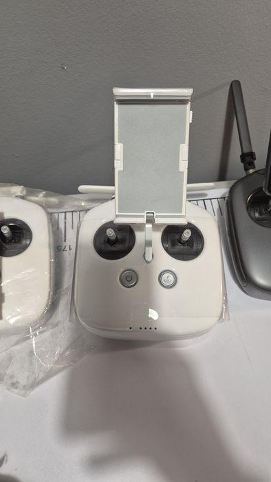 Dji Phantom 4 Varias Pecas e Remote Control