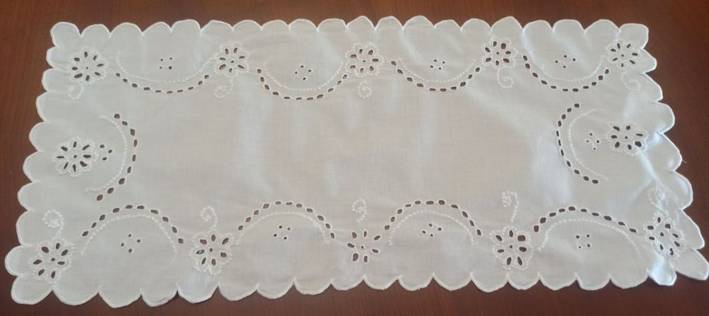 Conjunto antigo de quarto-bordados de Tibaldinho feitos à mão