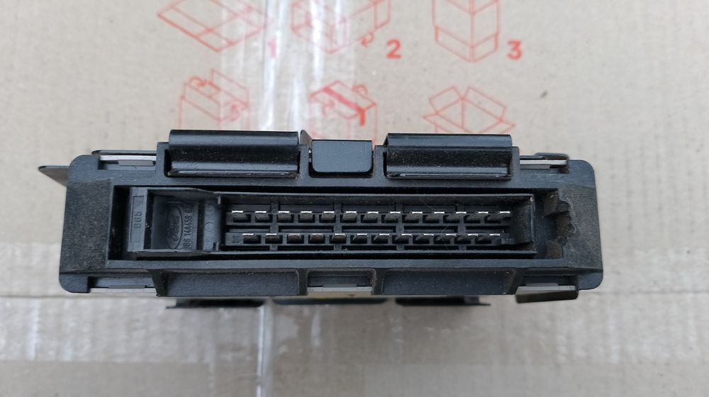 Модуль контролю справності ламп Ford Mondeo 2