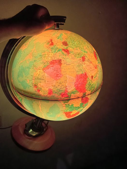 Globo terrestre - candeeiro - baixa de preço