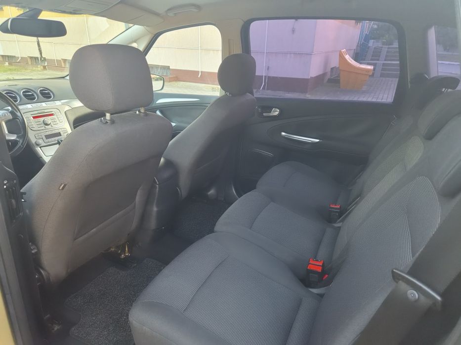 Ford  S-max  2.0, 140km