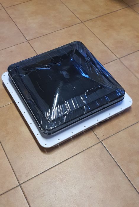 Janela caravana nova