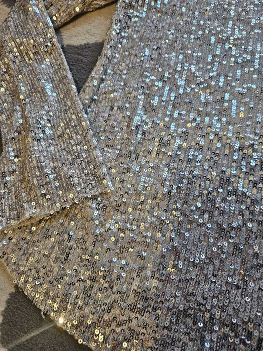 Zara piekna cekinowa bluzka s