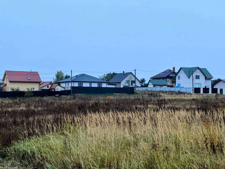 Пропонуємо для купівлі кутову ділянку 8 сот+20кВт в с.Шпитьки!