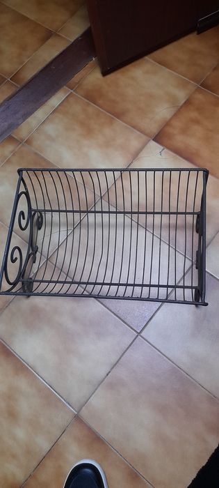 Cesto para lenha pinhas ou revistas em ferro forjado