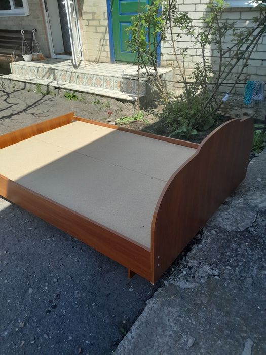 Продам       ліжко