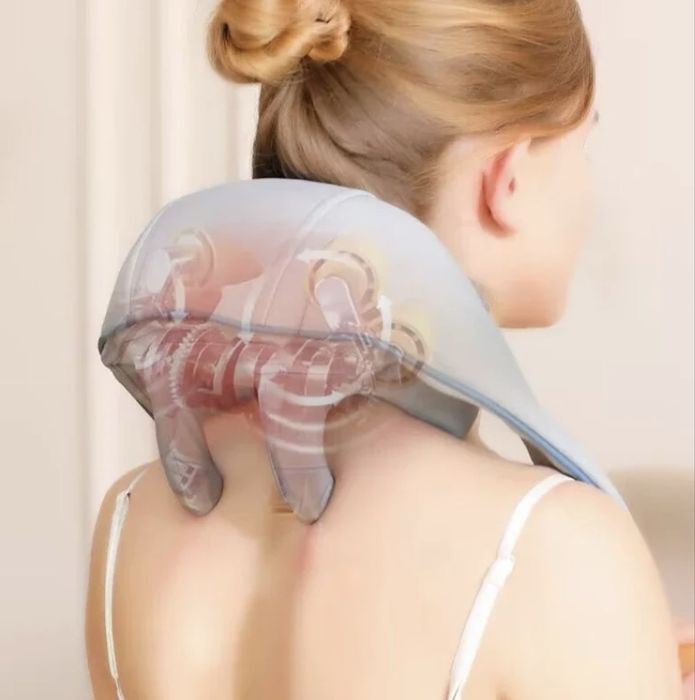 Масажер для шиї, спини та голови з функцією прогріву