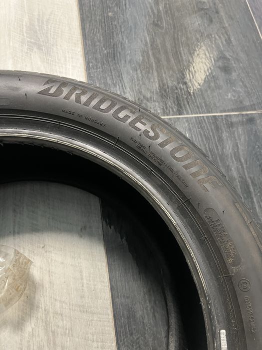 Резина літо 225 50 r18 bridgestone