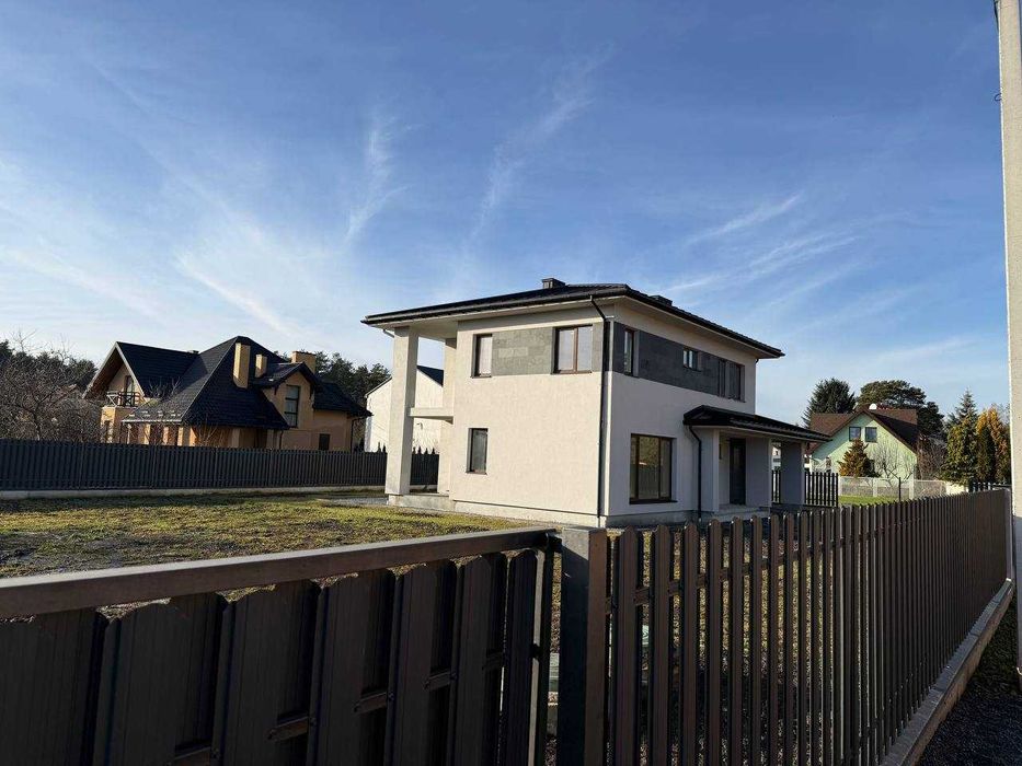 Продаж будинку смт. Брюховичі