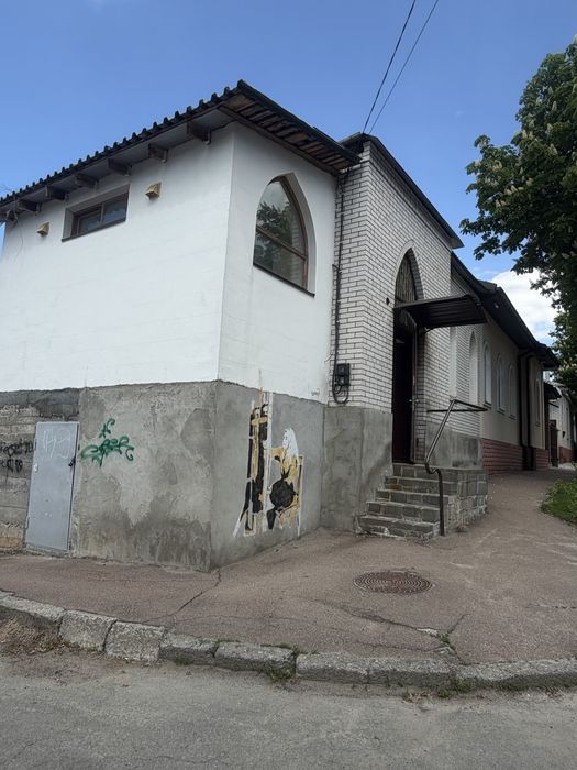 Продаж частина-будинку, будинок,(квартира) Бульвар,Центр міска(паркова зона)